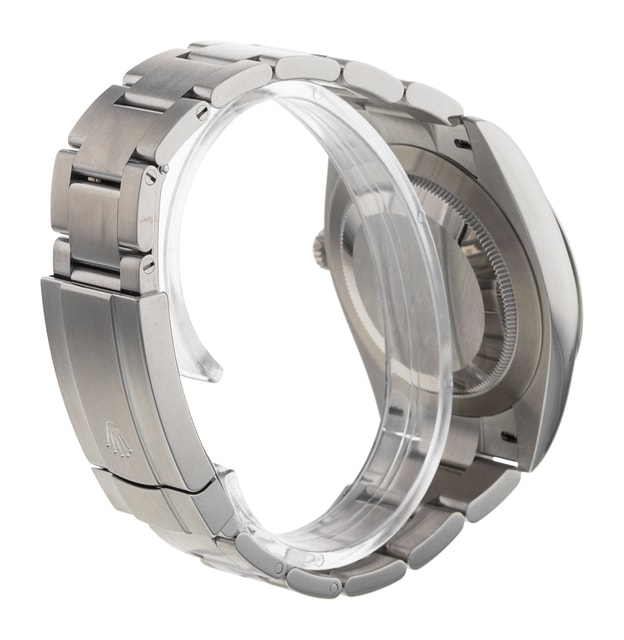 Rolex Oyster Perpetual 124300 Image 3